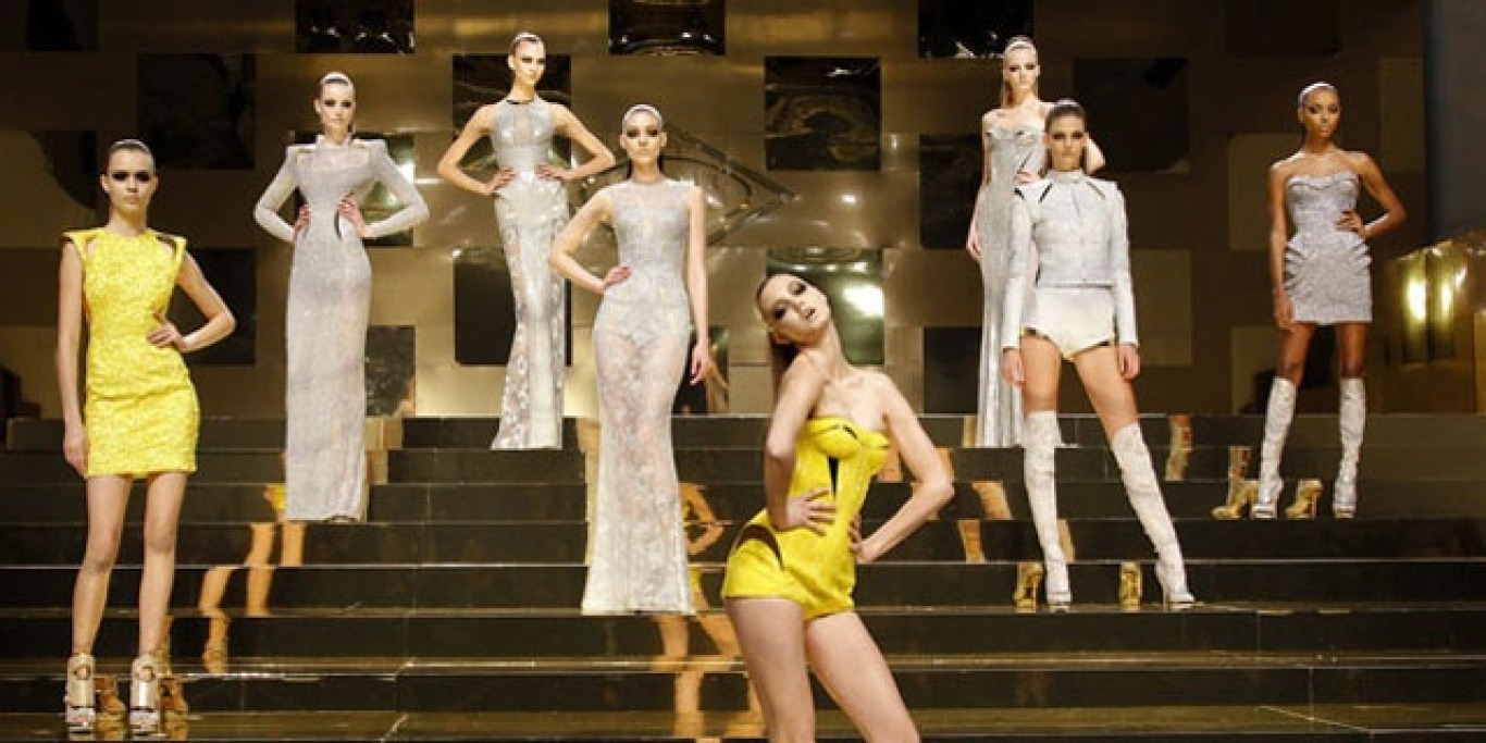 Gianni Versace - Fashion Designer Encyclopedia - clothing, century