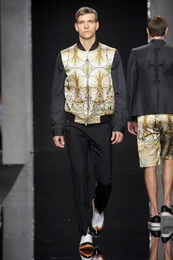 Fotoservizio/SS 2014/MEN/JOHN RICHMOND/DP1/7