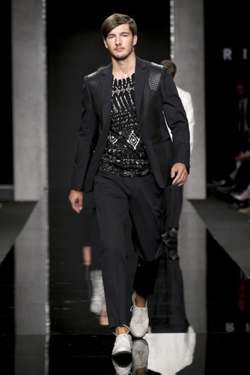 Fotoservizio/SS 2014/MEN/JOHN RICHMOND/DP1/38