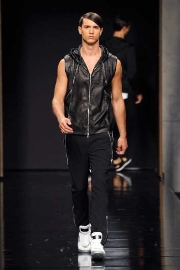 Fotoservizio/SS 2015/MEN/JOHN RICHMOND/DP1/33