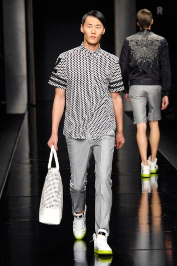 Fotoservizio/SS 2015/MEN/JOHN RICHMOND/DP1/38