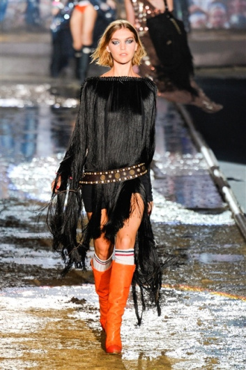 Fotoservizio/SS 2012/WOMEN/DSQUARED2/33