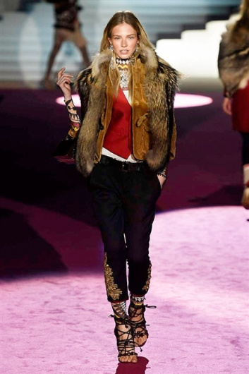 Fotoservizio/FW 2015-2016/WOMEN/DSQUARED2/DP1/16