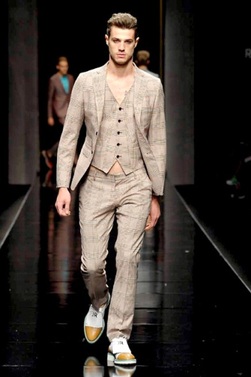 Fotoservizio/SS 2016/MEN/JOHN RICHMOND/DP1/34