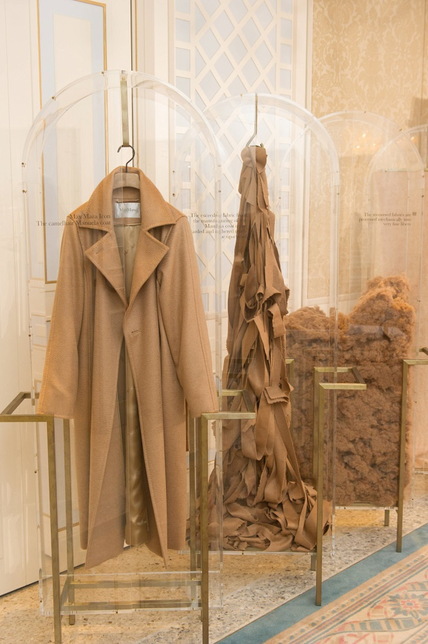 Max Mara inroduces CameLux at the occasion of the Roundtable on