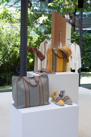 Fotoservizio/SS 2020/WOMEN/PRESENTAZIONE/LORO PIANA/DP2/15