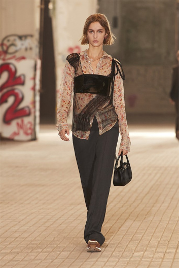 Fotoservizio/SS 2022/WOMEN/SFILATA/DSQUARED2/DP2/0