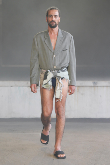 Fotoservizio/SS 2025/MEN/SFILATA/MAGLIANO/DP2/5