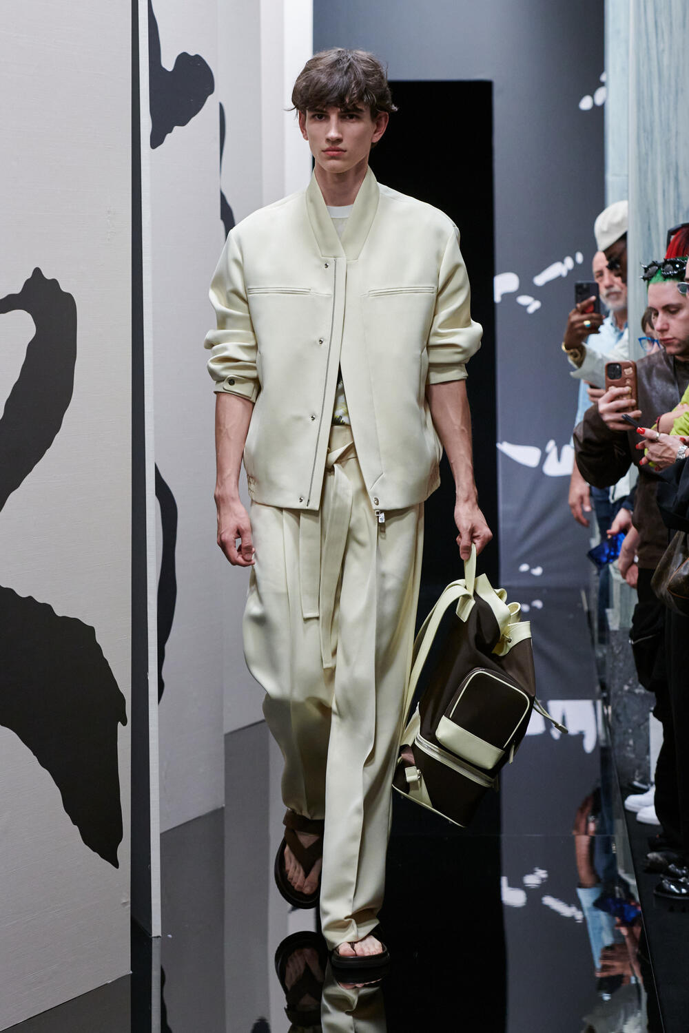 KB HONG MEN SS 2025 - Foto #21