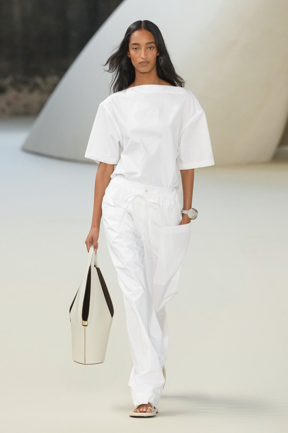 TOD'S WOMEN SS 2025 - Foto #0