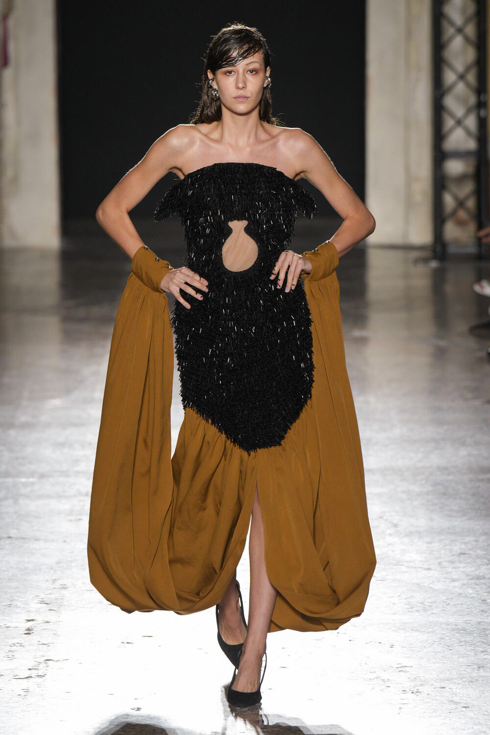 PHAN DANG HOANG WOMEN SS 2025 - Foto #2