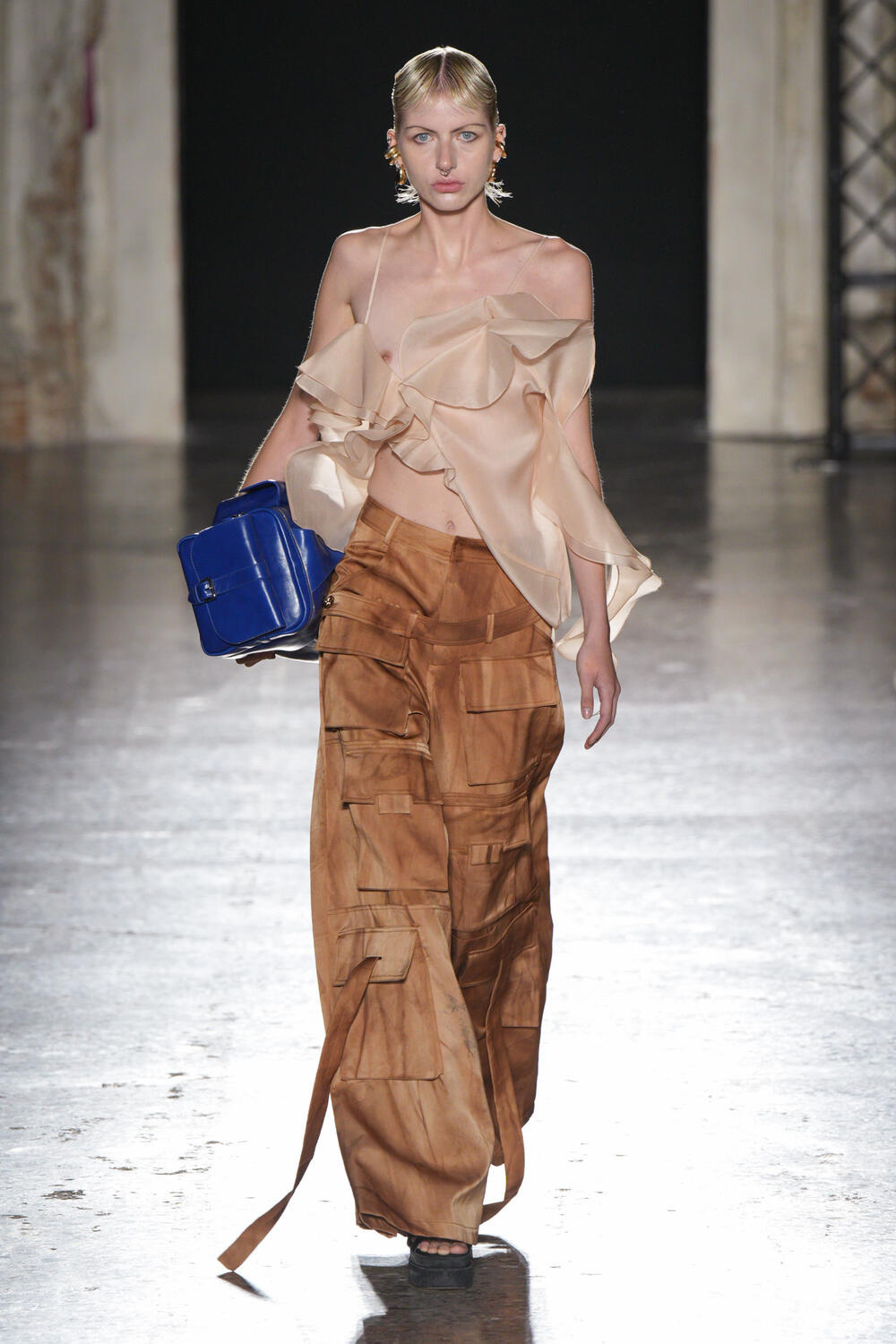 PHAN DANG HOANG WOMEN SS 2025 - Foto #13