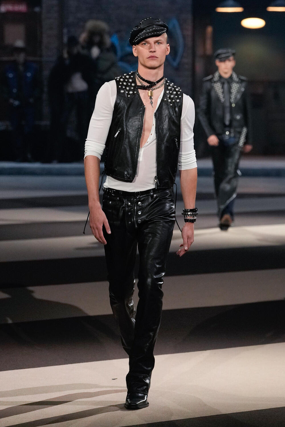 DSQUARED2 WOMEN FW 25-26 - Foto #13