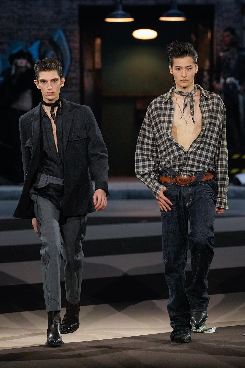 DSQUARED2 WOMEN FW 25-26 - Foto #0