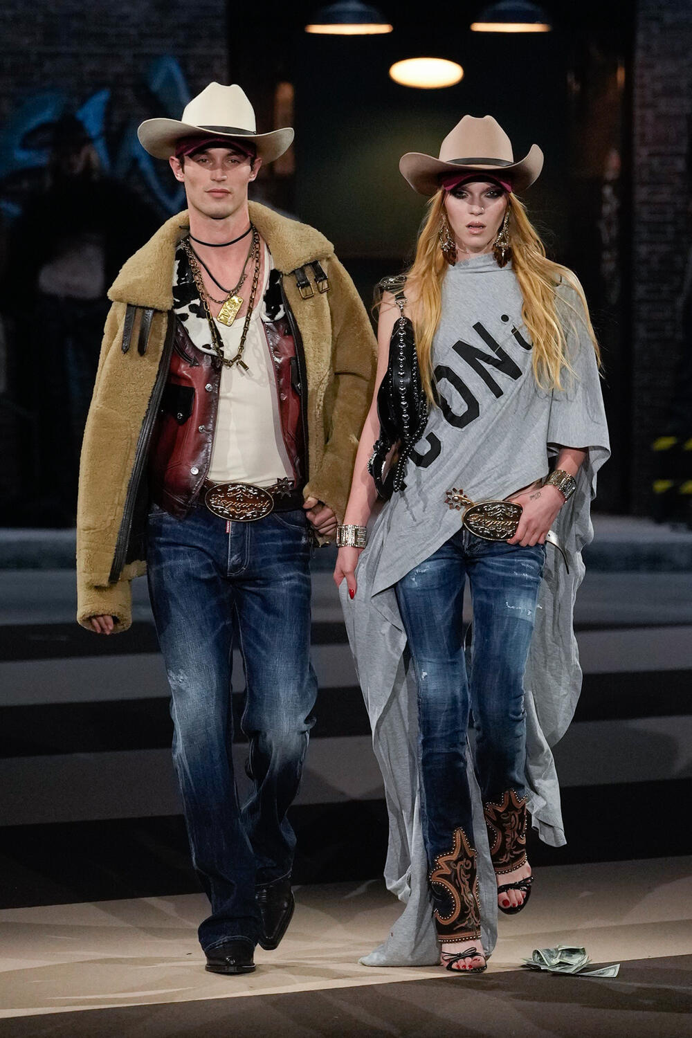 DSQUARED2 WOMEN FW 25-26 - Foto #8