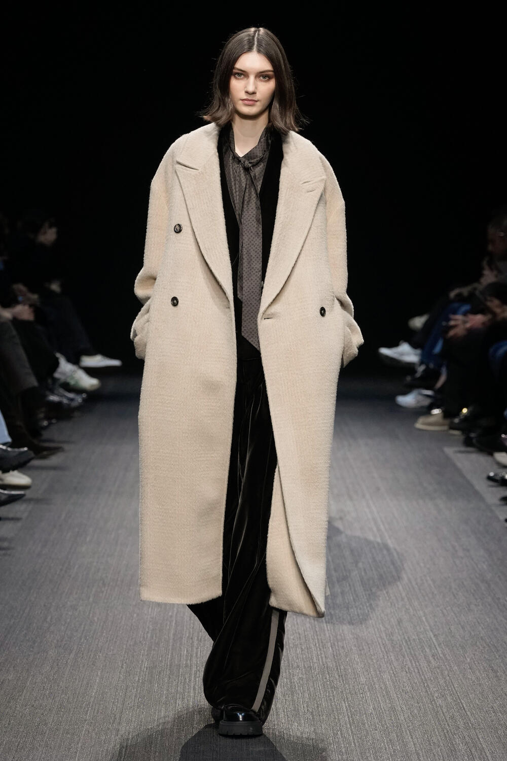 EMPORIO ARMANI WOMEN FW 25-26 - Foto #8