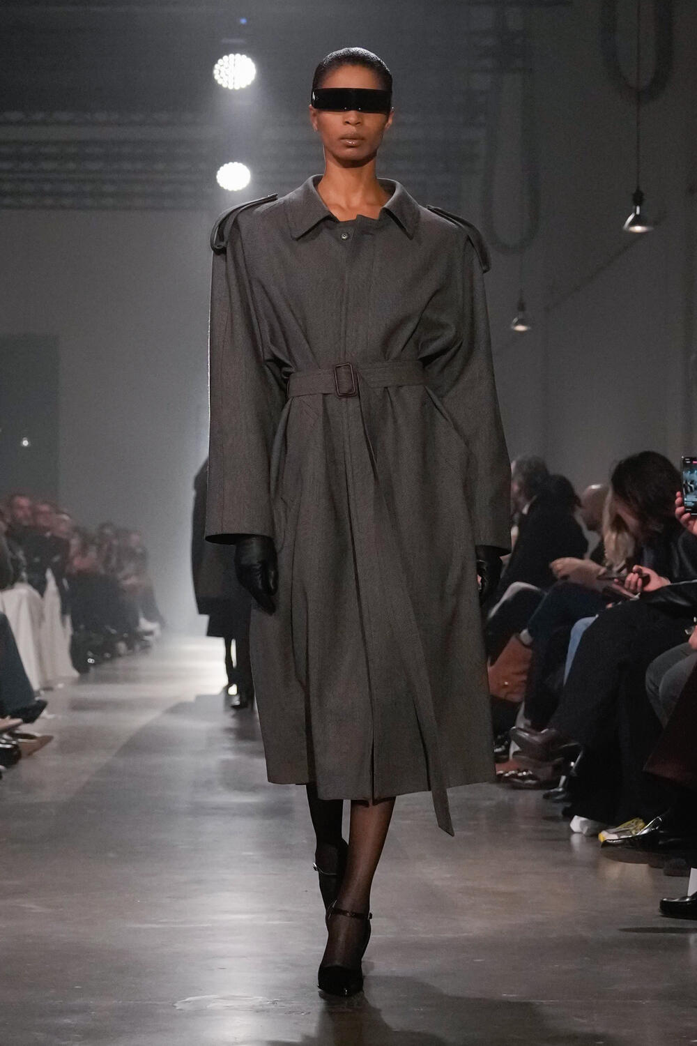 MM6 MAISON MARGIELA WOMEN FW 25-26 - Foto #3