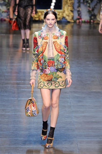 Dolce and hotsell gabbana baroque collection