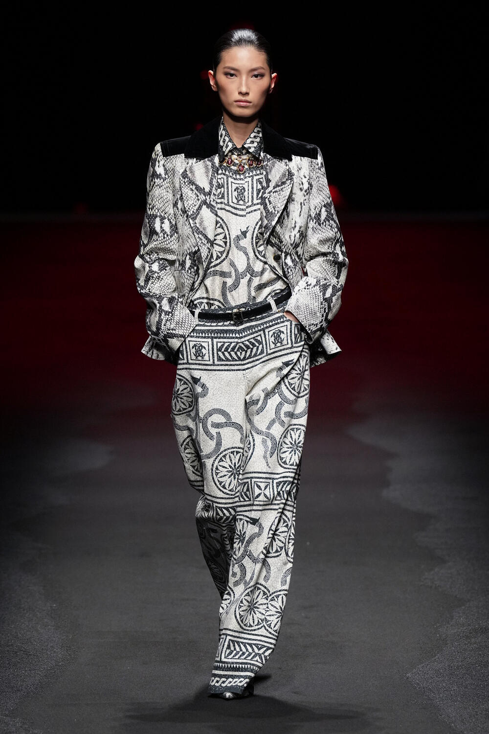 ROBERTO CAVALLI WOMEN FW 25-26 - Foto #38