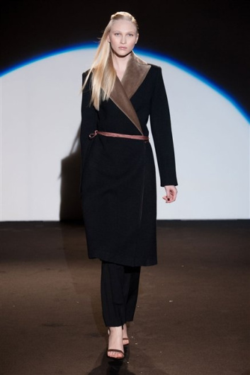 Fotoservizio/FW 2012-2013/WOMEN/ROBERTO MUSSO/13