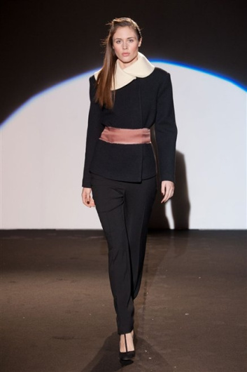 Fotoservizio/FW 2012-2013/WOMEN/ROBERTO MUSSO/14