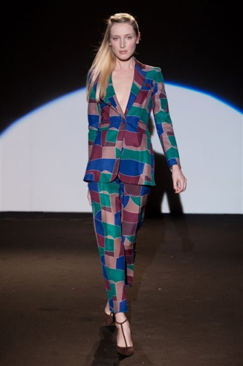 Fotoservizio/FW 2012-2013/WOMEN/ROBERTO MUSSO/30