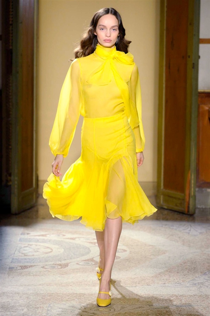 Fotoservizio/FW 2017-2018/WOMEN/BLUMARINE/DP2/1