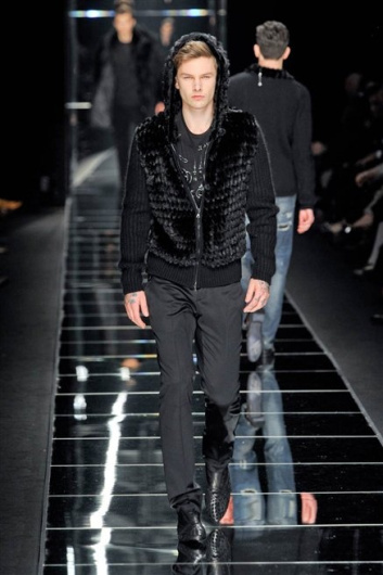 Fotoservizio/FW 2012-2013/MEN/JOHN RICHMOND/D1/40