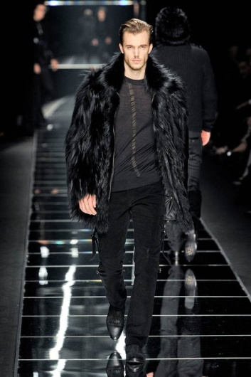 Fotoservizio/FW 2012-2013/MEN/JOHN RICHMOND/D1/41