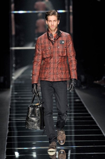 Fotoservizio/FW 2012-2013/MEN/JOHN RICHMOND/D1/13