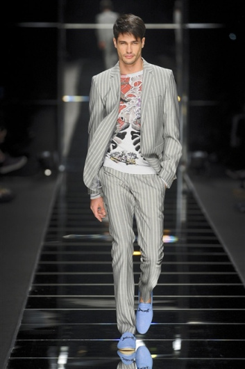 Fotoservizio/SS 2012/MEN/JOHN RICHMOND/D1/0