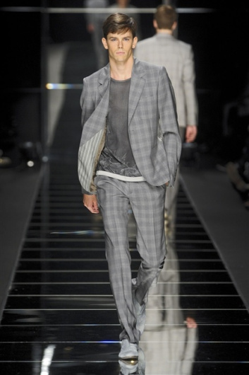 Fotoservizio/SS 2012/MEN/JOHN RICHMOND/D1/5