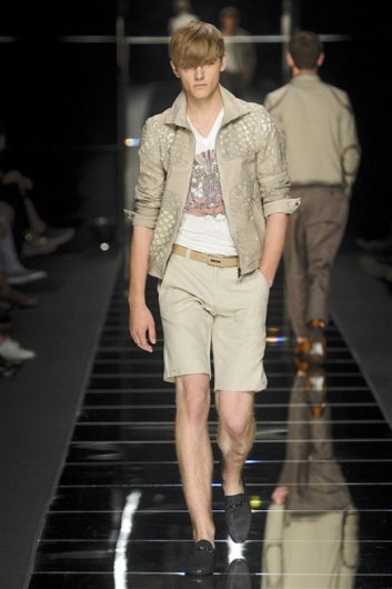 Fotoservizio/SS 2012/MEN/JOHN RICHMOND/D1/10