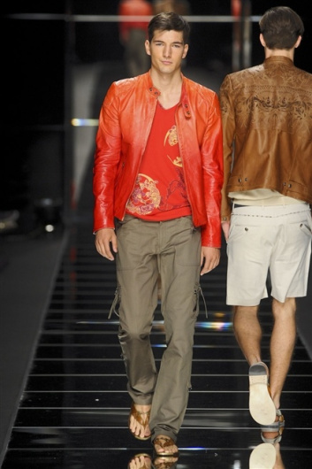 Fotoservizio/SS 2012/MEN/JOHN RICHMOND/D1/17