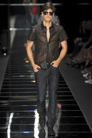 Fotoservizio/SS 2012/MEN/JOHN RICHMOND/D1/25