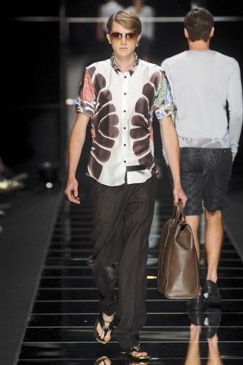 Fotoservizio/SS 2012/MEN/JOHN RICHMOND/D1/30