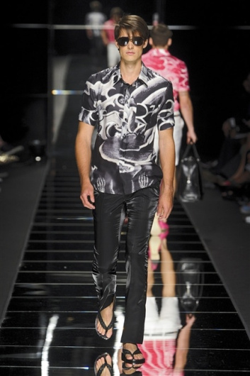 Fotoservizio/SS 2012/MEN/JOHN RICHMOND/D1/32