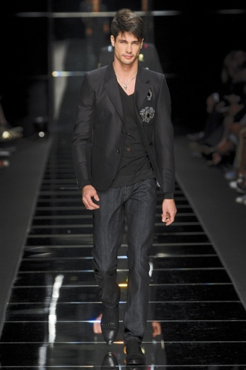 Fotoservizio/SS 2012/MEN/JOHN RICHMOND/D1/36