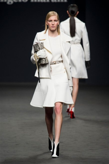 Fotoservizio/FW 2013-2014/WOMEN/ANGELO MARANI/DP1/3